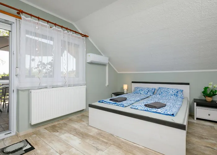 Lejlighed Duma By Interhome Balatonkeresztúr